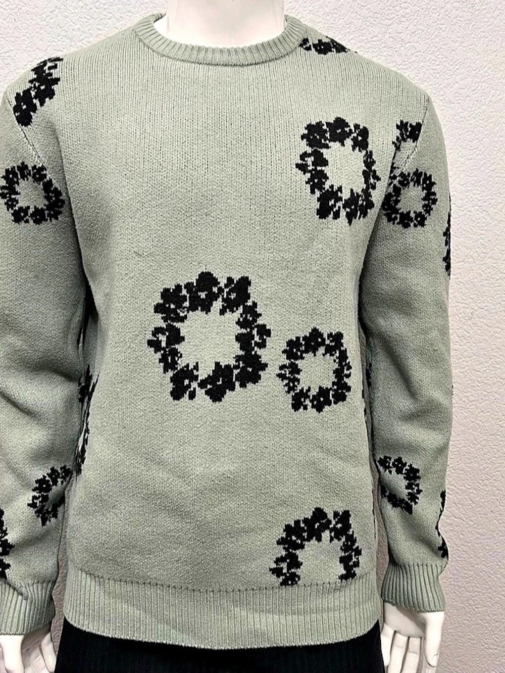 RGSTR Men's Sage Green Abstract Knit Sweater Size Large grandpa winter